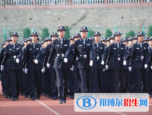貴州警官職業(yè)學(xué)院?jiǎn)握袌?bào)名時(shí)間
