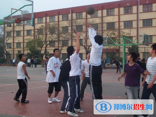 膠南職業(yè)中等專業(yè)學(xué)校2018年報(bào)名條件、招生對(duì)象