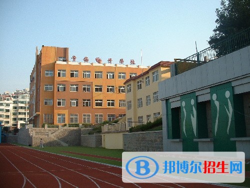 青島電子學(xué)校2018年報名條件、招生對象
