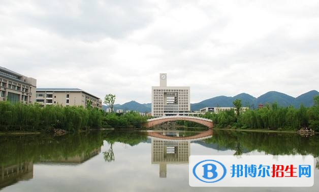 重慶中專學(xué)?？急究? width=