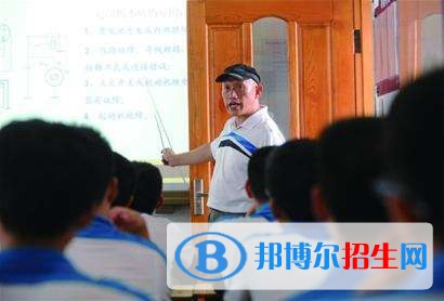 山東高級(jí)技工學(xué)校2018年報(bào)名條件、招生對(duì)象
