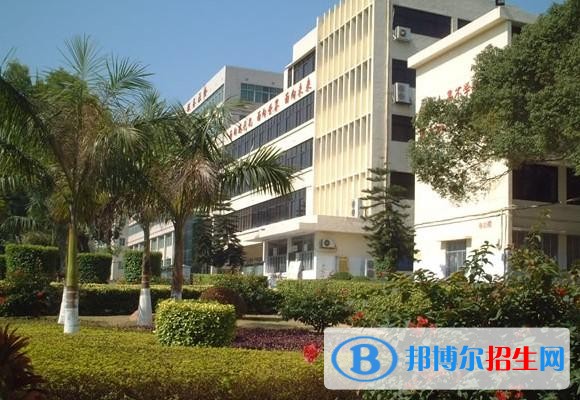煙臺高級技工學校招生辦聯(lián)系電話