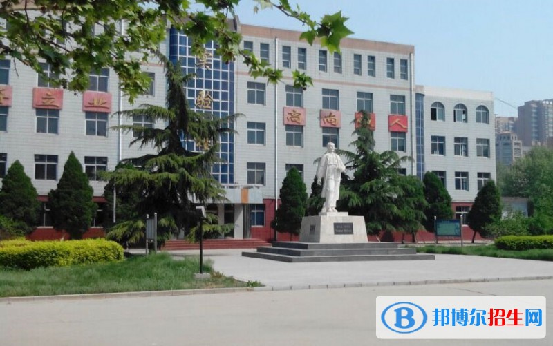 煙臺第一職業(yè)中等專業(yè)學(xué)校招生辦聯(lián)系電話