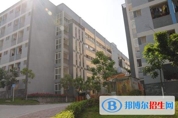 重慶城市管理職業(yè)學(xué)院?jiǎn)握泻?jiǎn)章
