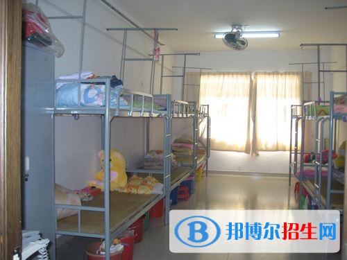 濟南商貿(mào)學(xué)校宿舍條件