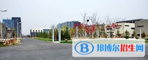 青島工業(yè)技術(shù)學(xué)校2018年報名條件、招生對象