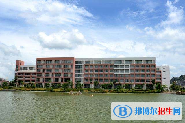 重慶水利電力職業(yè)技術(shù)學(xué)院?jiǎn)握袌?bào)名條件