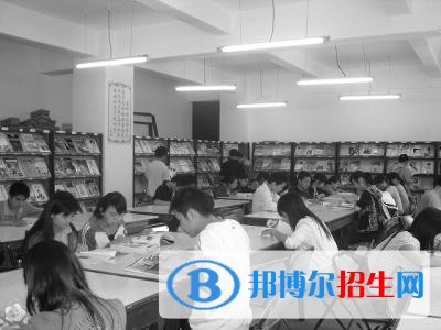 中專學(xué)校讀出來(lái)是什么文憑