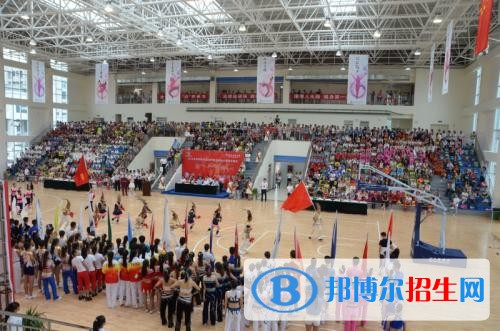 貴陽中專學校學什么