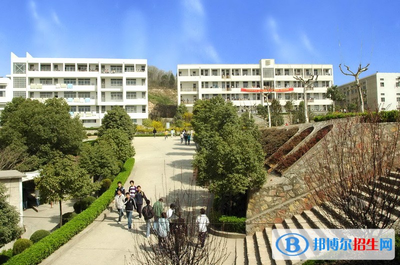 南京工程高等職業(yè)學(xué)校2018年報名條件、招生對象