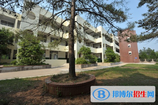 宜興市和橋職業(yè)高級中學2018年報名條件、招生對象