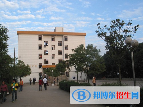 徐州醫(yī)藥中等專業(yè)學(xué)校有哪些專業(yè)