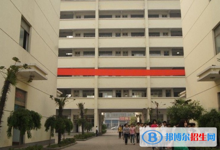 海安技工學(xué)校招生辦聯(lián)系電話(huà)