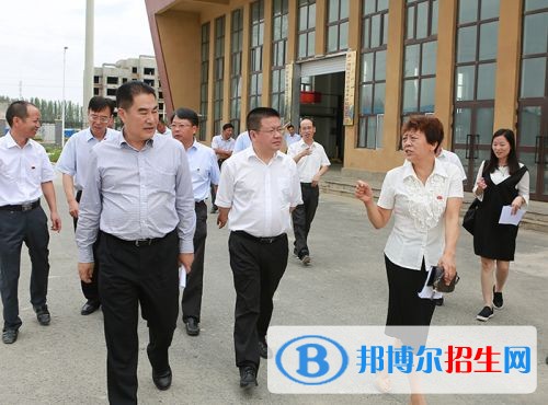 江蘇啟東職業(yè)教育中心2019年報(bào)名條件、招生對(duì)象