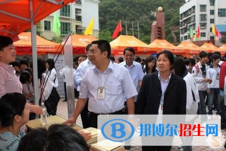 貴陽高中女生畢業(yè)后讀什么中專學(xué)校好