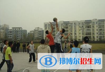 成都中專(zhuān)學(xué)校屬于什么學(xué)歷