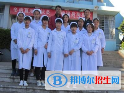 云南中專學校好還是大專好