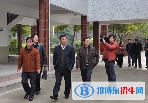 宜興職業(yè)教育中心校2019年報(bào)名條件、招生對(duì)象