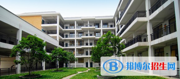 揚州商務(wù)高等職業(yè)學校2019年報名條件、招生對象