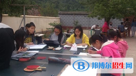 云南中專學(xué)校什么專業(yè)好