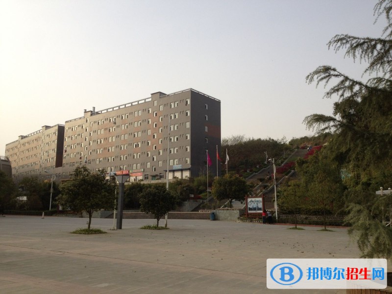 綿陽讀中專學(xué)校需要什么證件