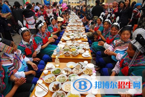 昆明中專學校算什么學歷