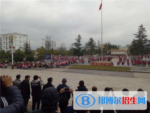 曲靖中專學校是什么意思