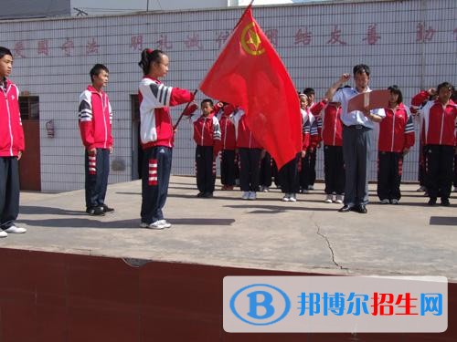 曲靖中專學(xué)校