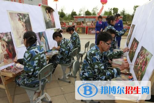 曲靖中專學?？梢詫W什么