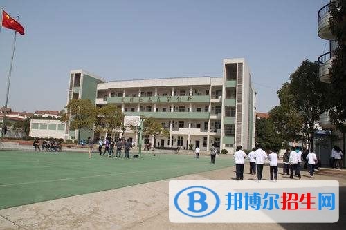 遵義女生學什么中專學校好