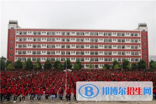 曲靖初中女生畢業(yè)后讀什么中專學(xué)校好
