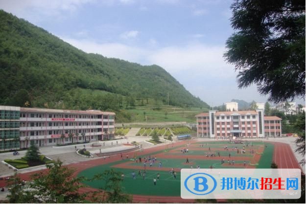 六盤水中專學校讀出來是什么文憑