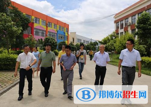 六盤水中專學(xué)校生可以考大學(xué)嗎