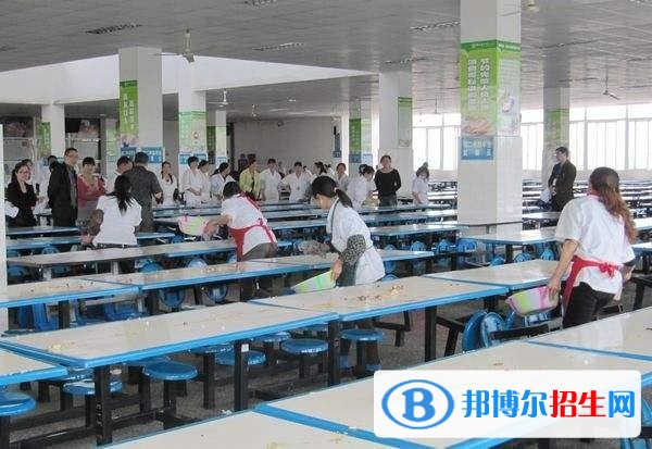 綿陽職業(yè)技術(shù)學(xué)院五年制大專學(xué)校宿舍