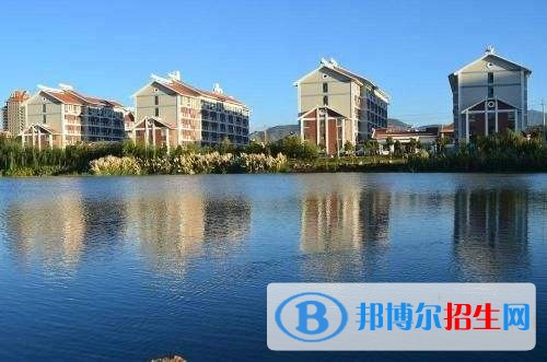 紅河中專學校是什么意思