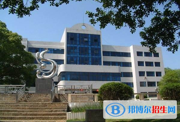 六盤水沒讀完高中可以讀中專學校嗎