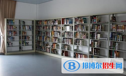 紅河讀中專學?？梢钥即髮W嗎