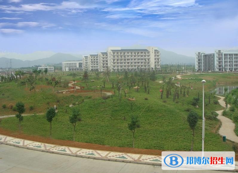 安慶醫(yī)藥高等專科學(xué)校單招報(bào)名時(shí)間
