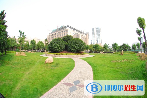 安徽工貿職業(yè)技術學院單招報名條件