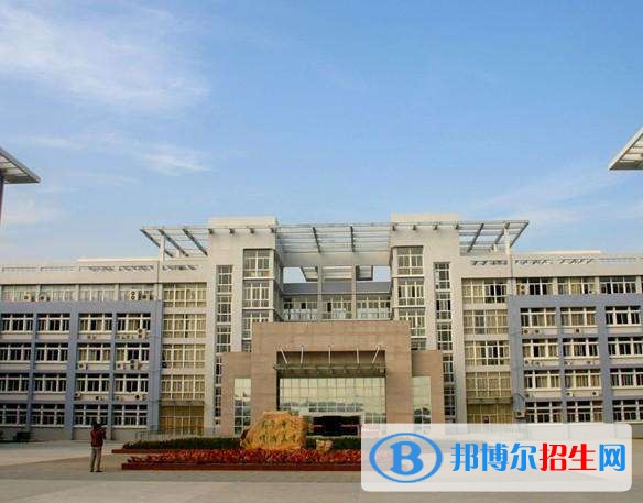 陽(yáng)泉職業(yè)技術(shù)學(xué)院?jiǎn)握泻?jiǎn)章