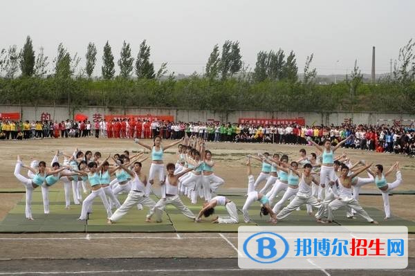 山西財(cái)貿(mào)職業(yè)技術(shù)學(xué)院?jiǎn)握泻?jiǎn)章