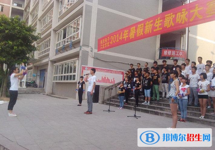 南充中專學(xué)?？梢詫W(xué)什么