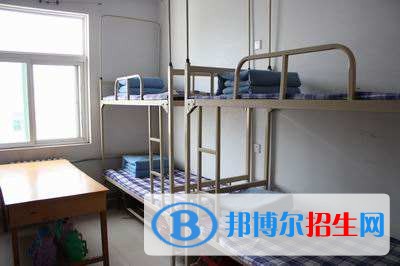 巴中中專學校和高中的區(qū)別