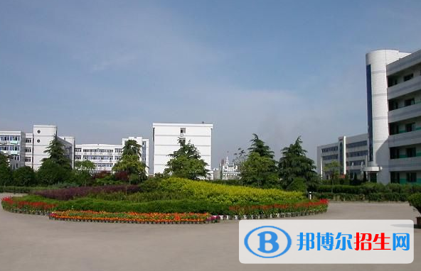 浙江工業(yè)職業(yè)技術(shù)學(xué)院?jiǎn)握泻?jiǎn)章