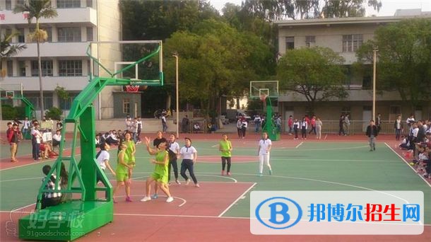 巴中沒有高中畢業(yè)證可以讀中專學(xué)校嗎