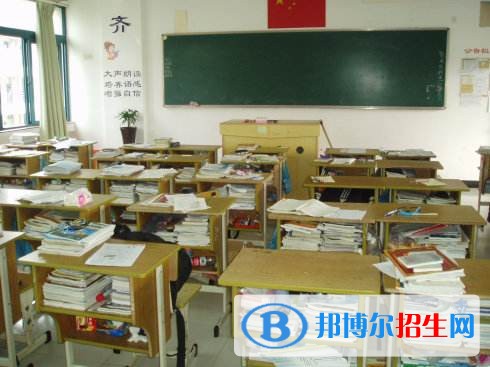 巴中中專學校哪個好