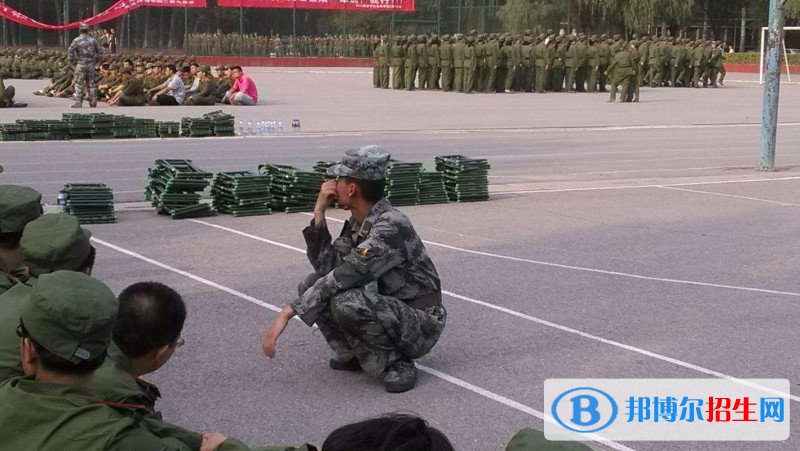 巴中職高和中專學校哪個好