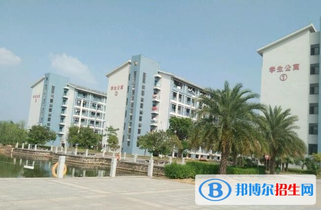 肇慶醫(yī)學(xué)高等專科學(xué)校單招報(bào)名條件