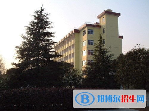長(zhǎng)沙電力職業(yè)技術(shù)學(xué)院?jiǎn)握泻?jiǎn)章