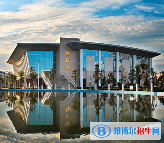 湖南工程職業(yè)技術(shù)學(xué)院?jiǎn)握泻?jiǎn)章